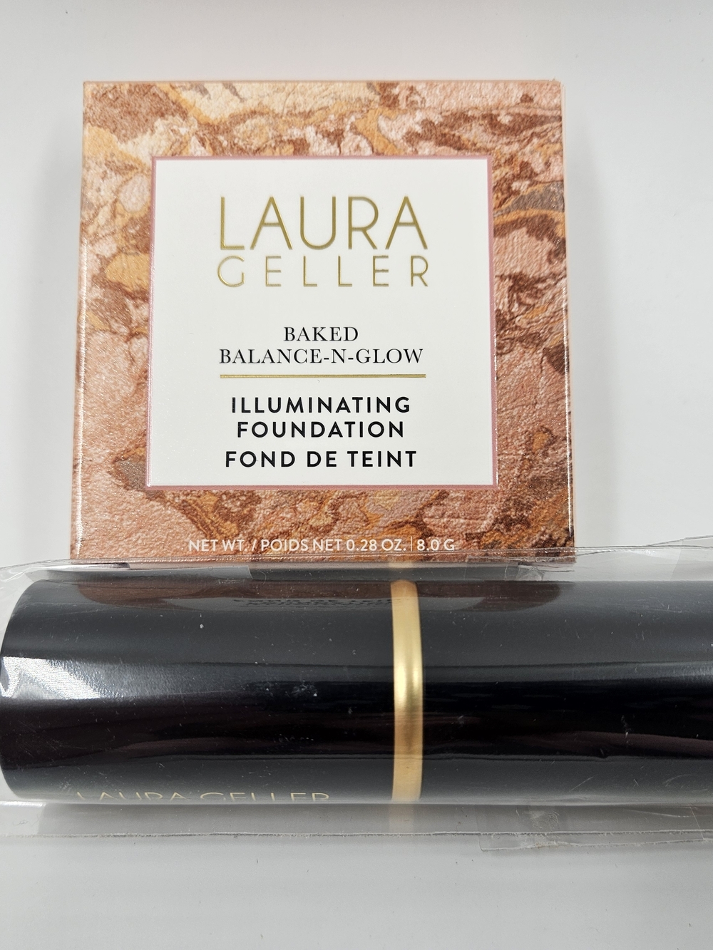 Laura Geller Medium Baked Balance & Glow Illuminating Foundation & Brush